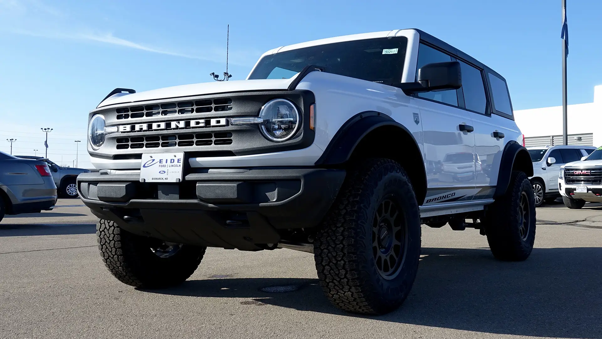 Bronco Exterior View 2